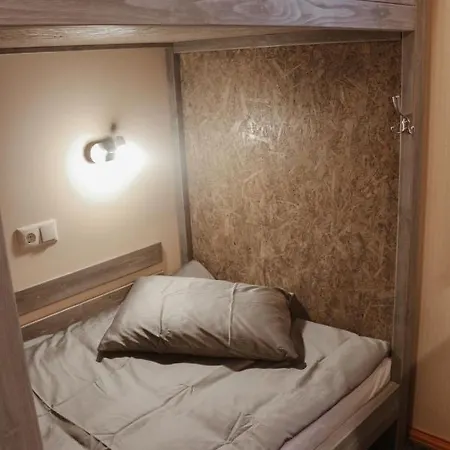 Hanza Hostel *